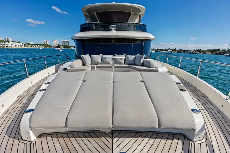 Slide: The Image of Absolute 75 Navetta 2025 - 2