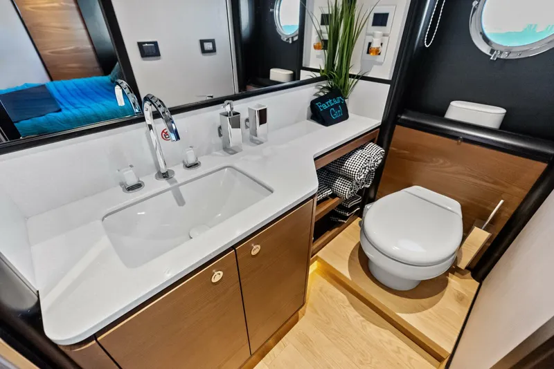 Slide: The Image of Absolute 75 Navetta 2025 - 22