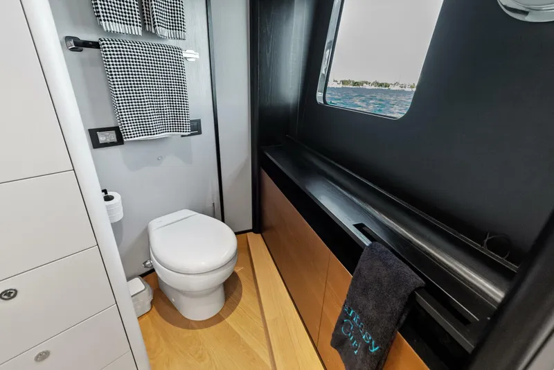 Slide: The Image of Absolute 75 Navetta 2025 - 27