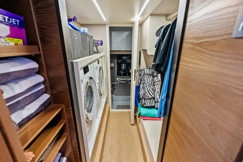 Slide: The Image of Absolute 75 Navetta 2025 - 31