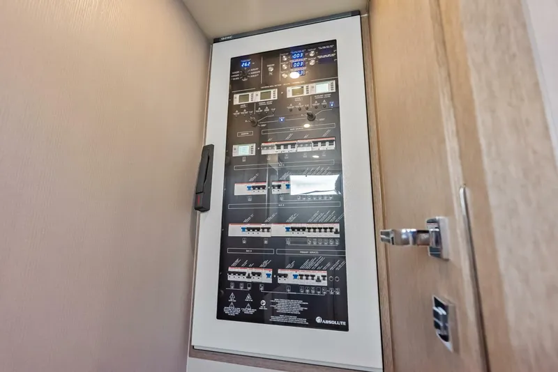 Slide: The Image of Absolute 75 Navetta 2025 - 44