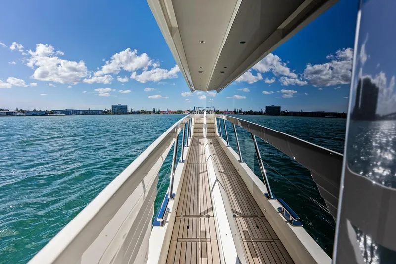 Slide: The Image of Absolute 75 Navetta 2025 - 52