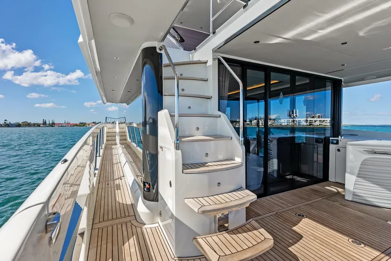 Slide: The Image of Absolute 75 Navetta 2025 - 59