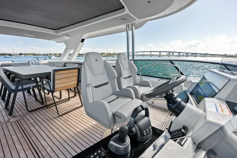 Slide: The Image of Absolute 75 Navetta 2025 - 60