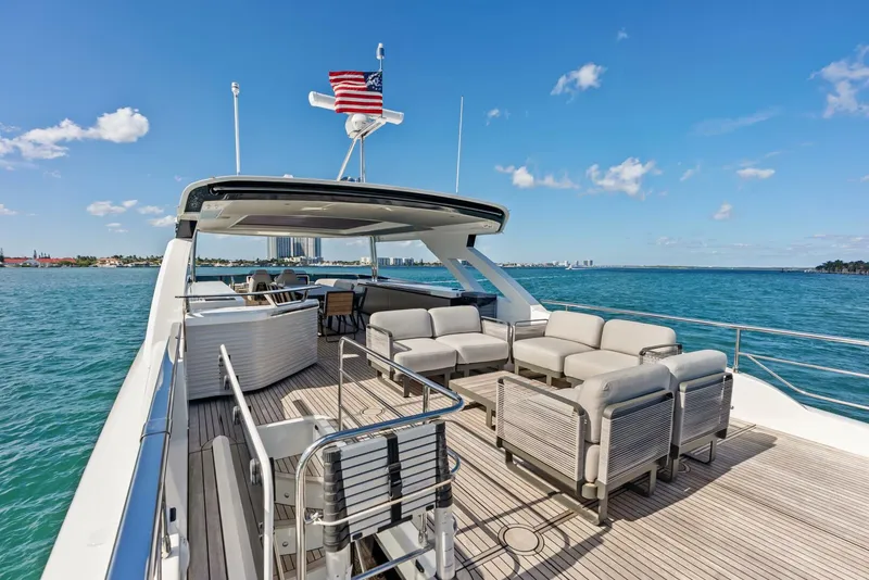 Slide: The Image of Absolute 75 Navetta 2025 - 74