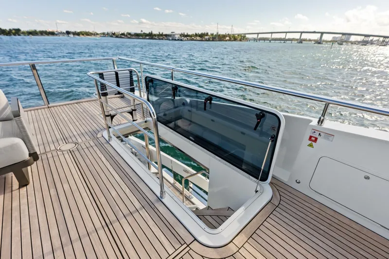 Slide: The Image of Absolute 75 Navetta 2025 - 76