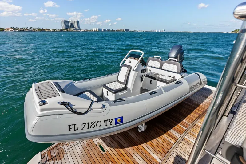 Slide: The Image of Absolute 75 Navetta 2025 - 77