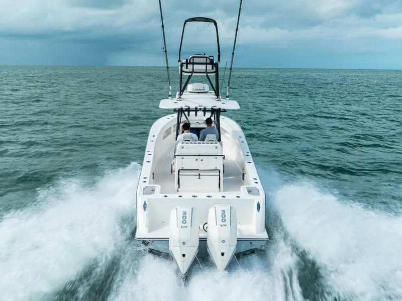 Slide: The Image of SeaVee 322z 2024 - 11