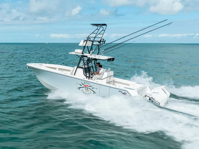 Slide: The Image of SeaVee 322z 2024 - 13