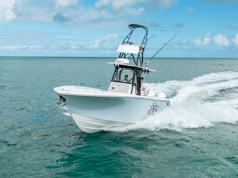 Slide: The Image of SeaVee 322z 2024 - 14