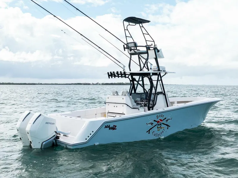 Slide: The Image of SeaVee 322z 2024 - 3