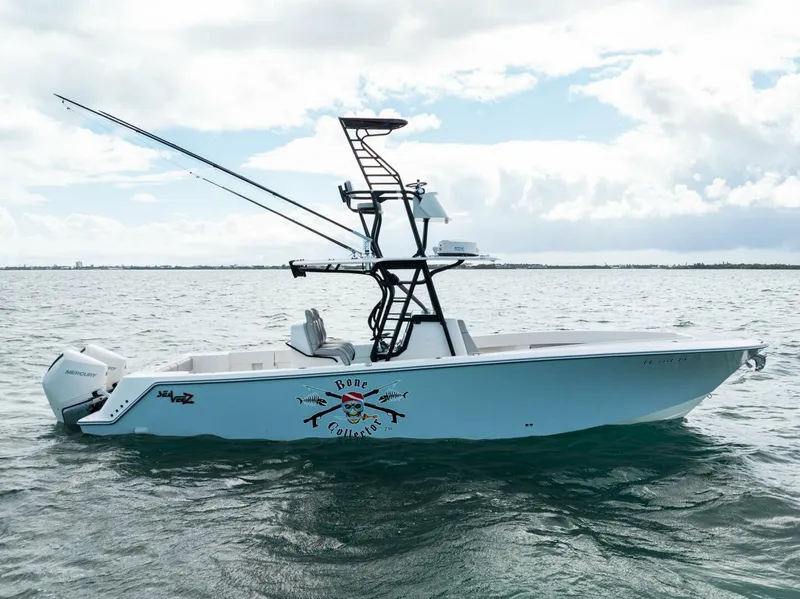 Slide: The Image of SeaVee 322z 2024 - 4