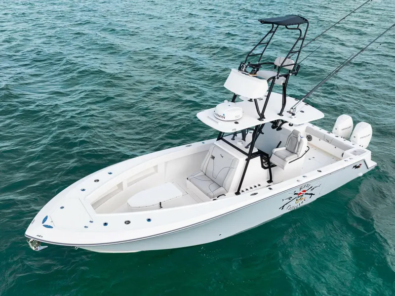 Slide: The Image of SeaVee 322z 2024 - 5