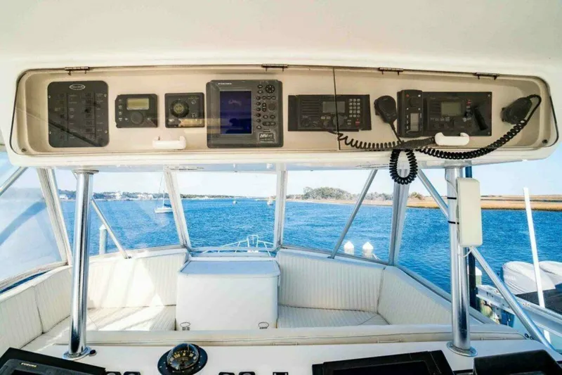 Slide: The Image of Ocean 56 Super Sport 1999 - 6