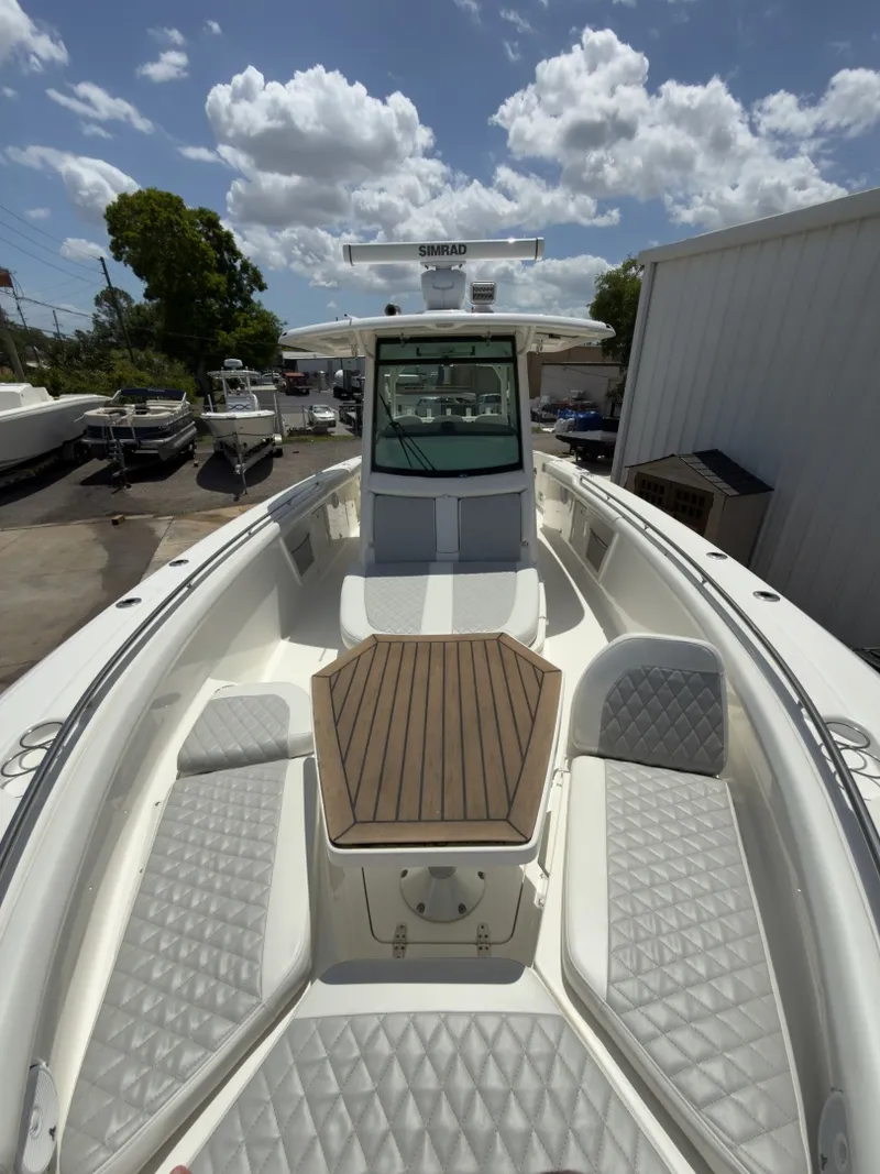 Slide: The Image of Boston Whaler 350 Outrage 2016 - 10