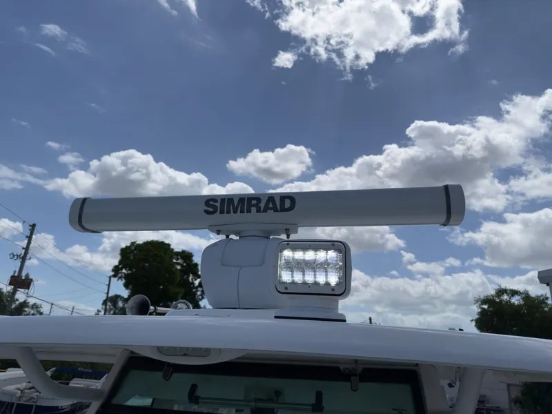 Slide: The Image of Boston Whaler 350 Outrage 2016 - 12