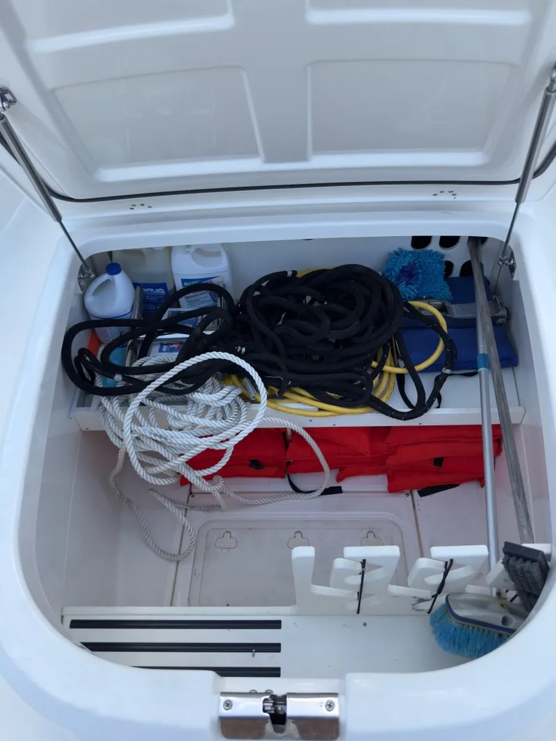 Slide: The Image of Boston Whaler 350 Outrage 2016 - 17