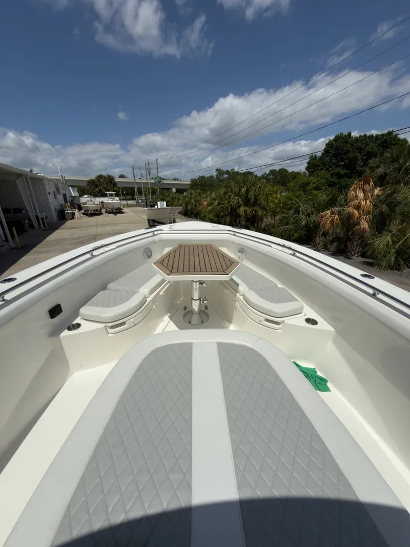Slide: The Image of Boston Whaler 350 Outrage 2016 - 24