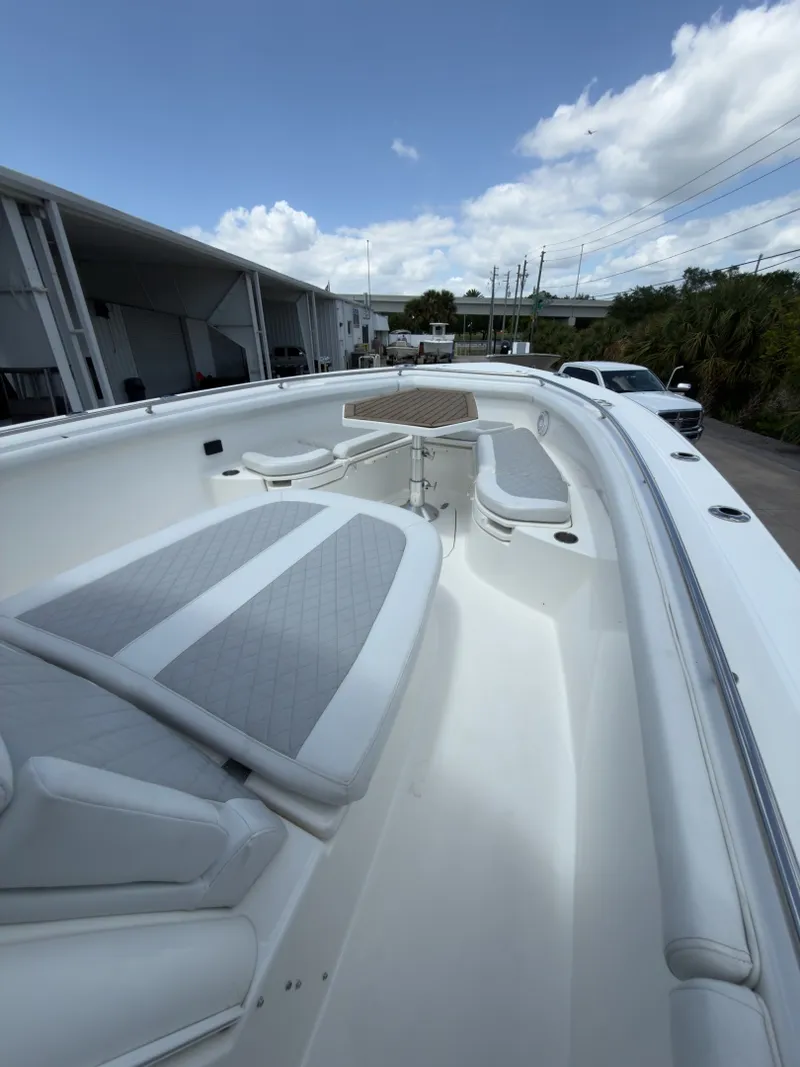 Slide: The Image of Boston Whaler 350 Outrage 2016 - 30