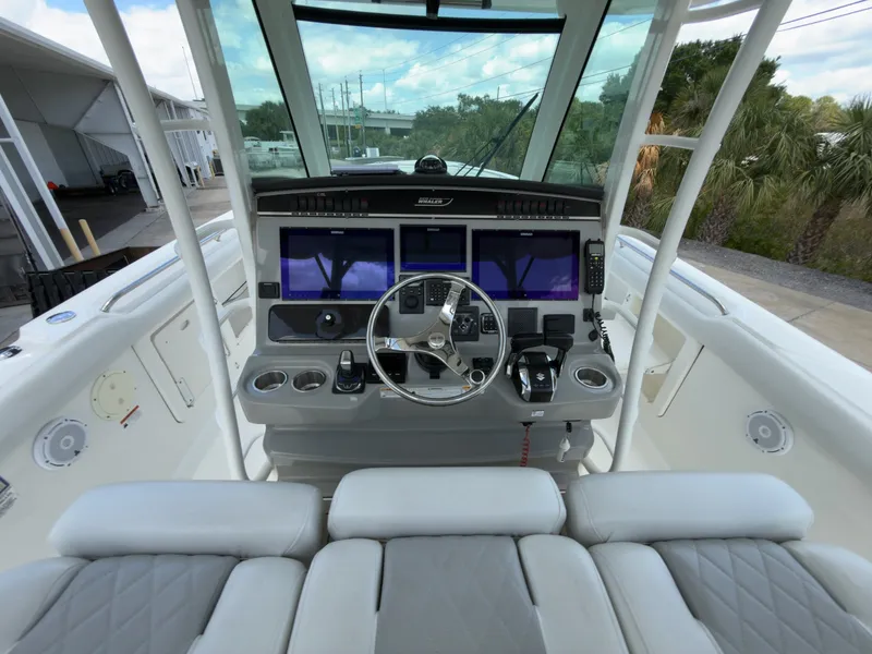 Slide: The Image of Boston Whaler 350 Outrage 2016 - 35