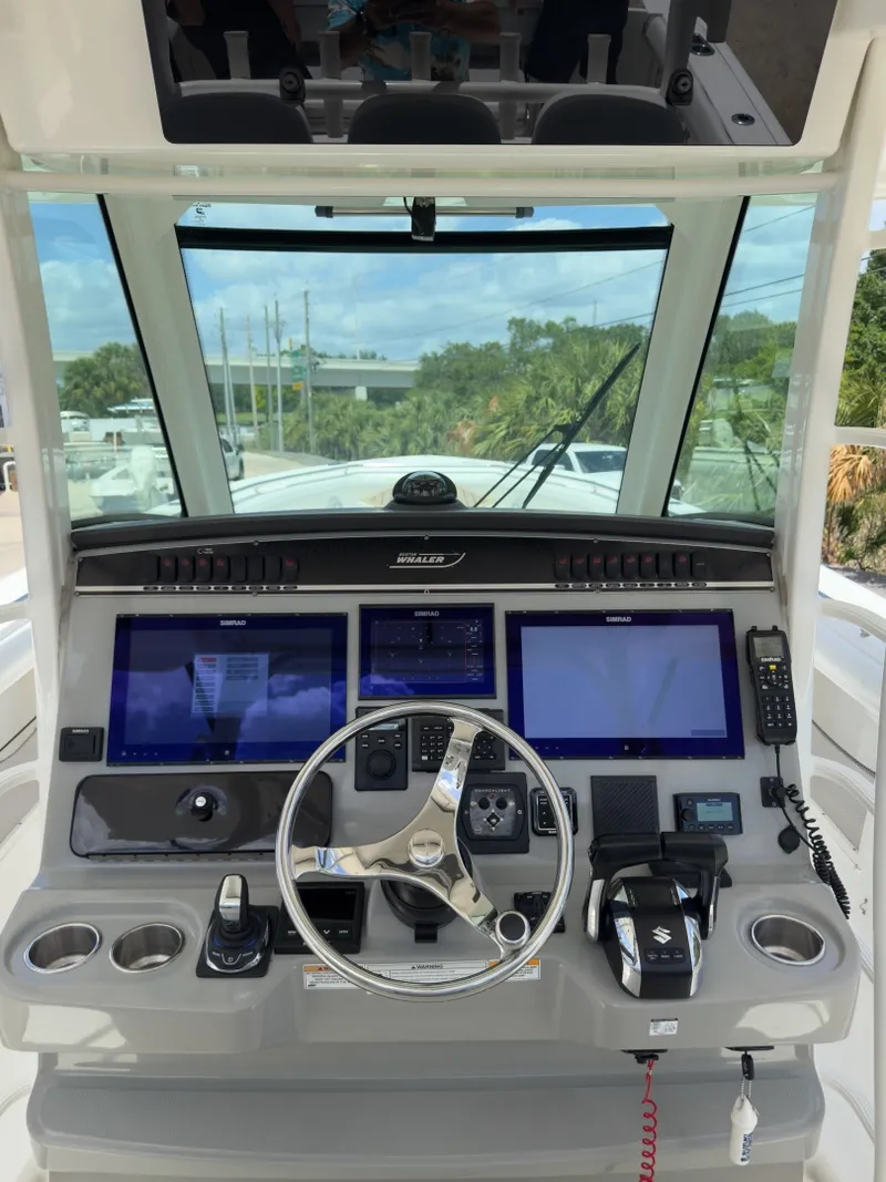 Slide: The Image of Boston Whaler 350 Outrage 2016 - 37