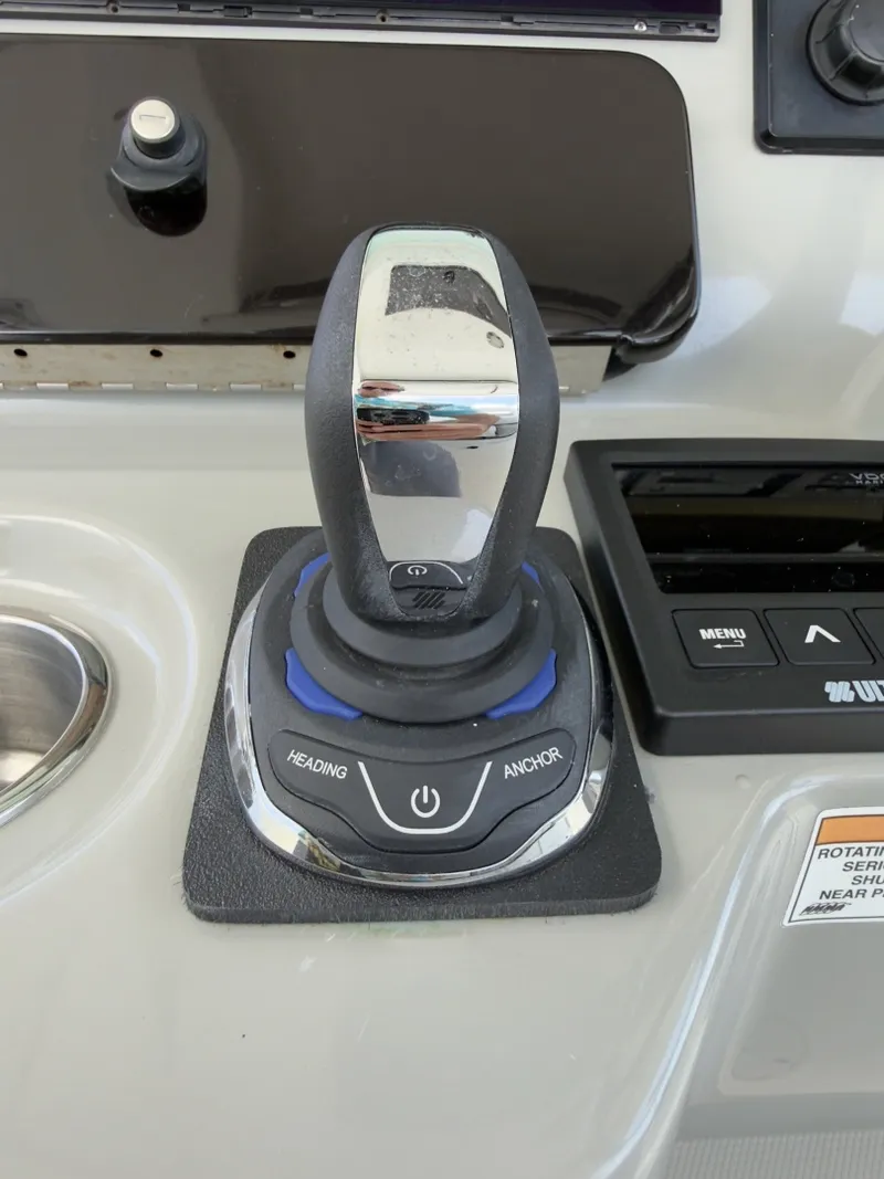 Slide: The Image of Boston Whaler 350 Outrage 2016 - 41