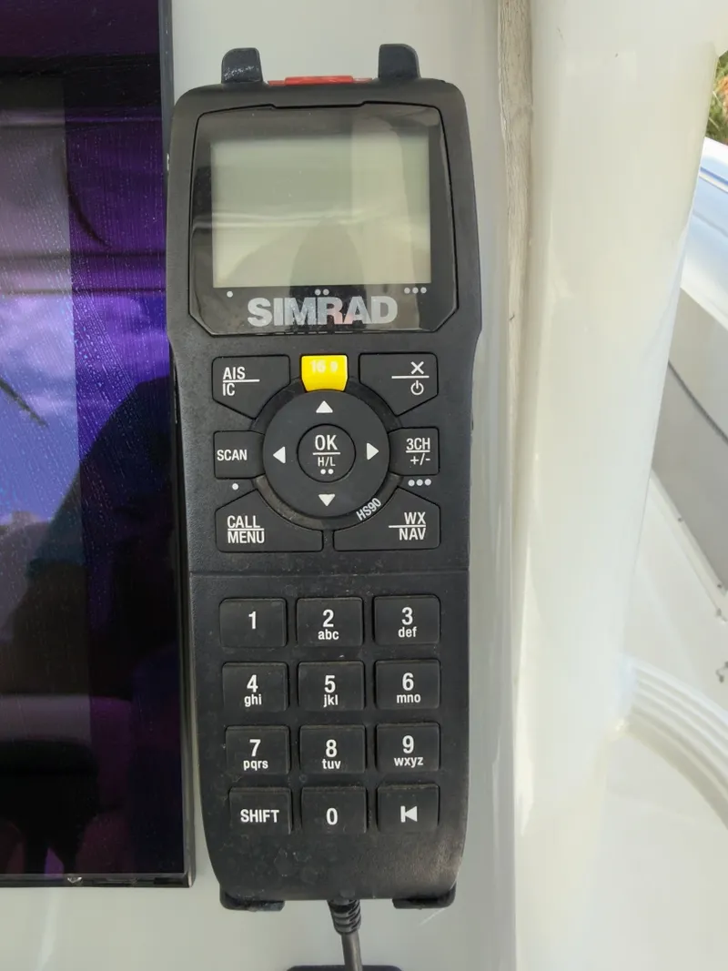 Slide: The Image of Boston Whaler 350 Outrage 2016 - 46