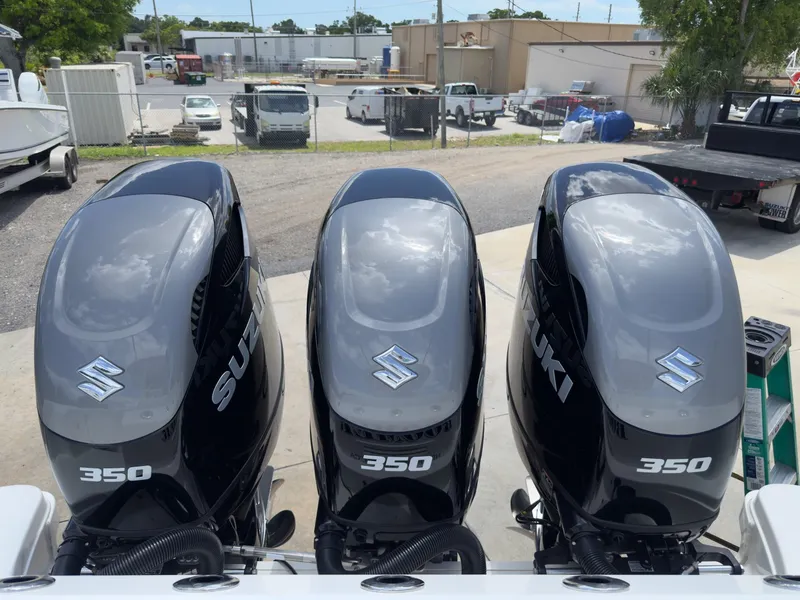 Slide: The Image of Boston Whaler 350 Outrage 2016 - 5