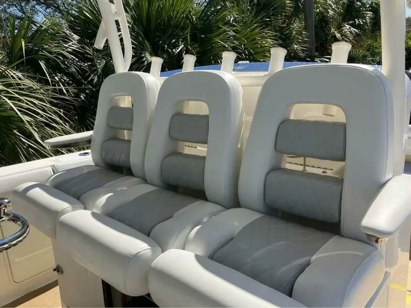 Slide: The Image of Boston Whaler 350 Outrage 2016 - 51