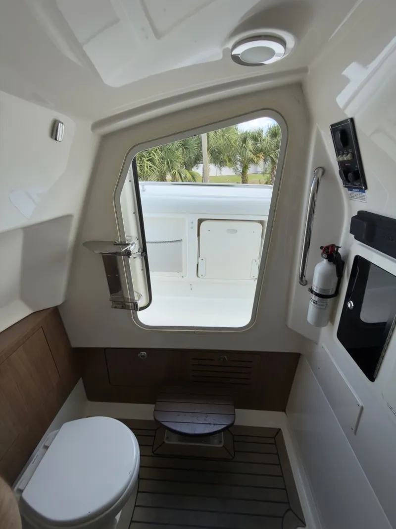 Slide: The Image of Boston Whaler 350 Outrage 2016 - 62