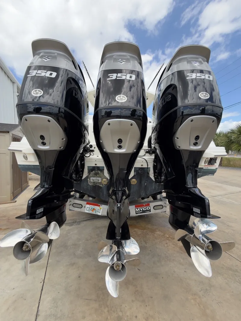 Slide: The Image of Boston Whaler 350 Outrage 2016 - 91