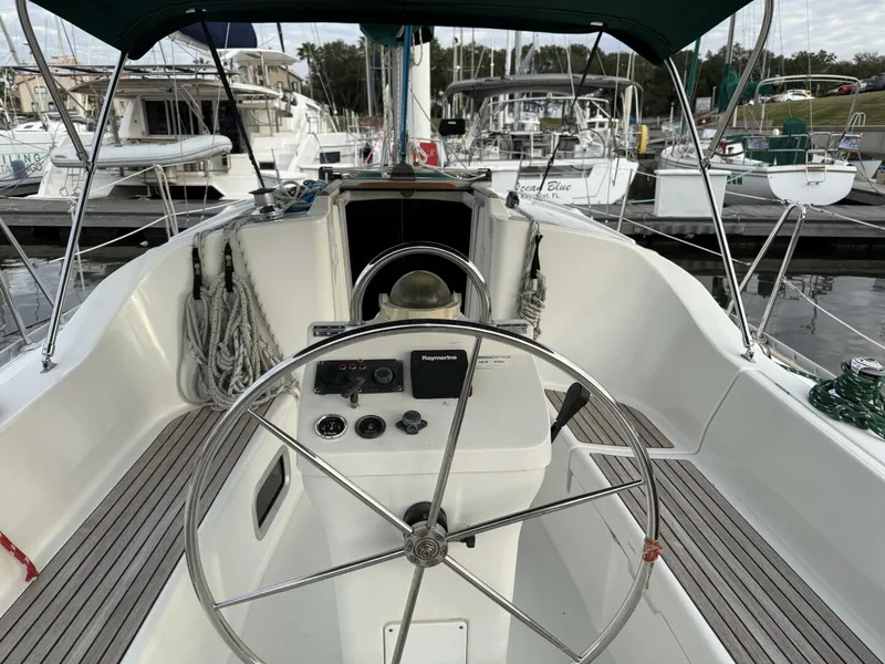 Slide: The Image of Beneteau 1998 - 5