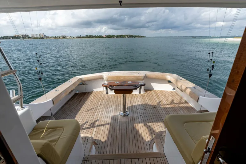Slide: The Image of Custom Carolina 50 Convertible 2000 - 14