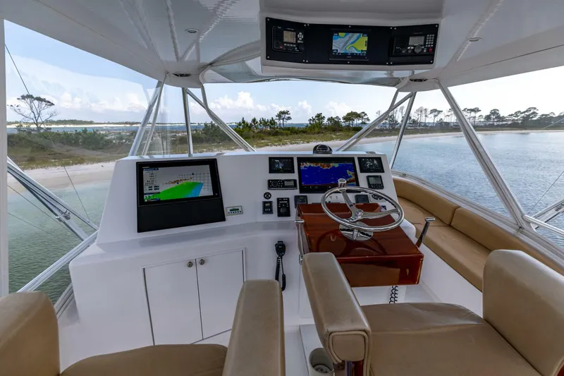 Slide: The Image of Custom Carolina 50 Convertible 2000 - 16