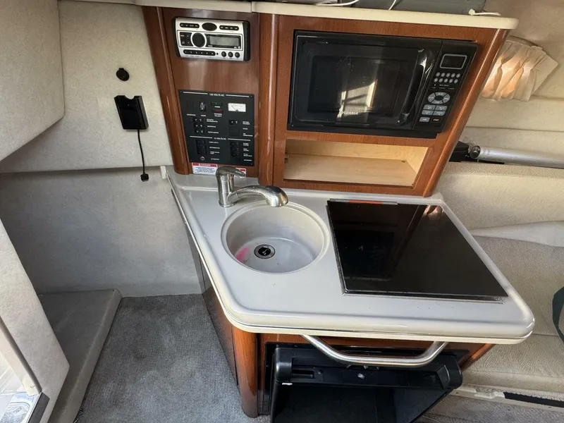 Slide: The Image of Sea Ray 240 Sundancer 2008 - 8