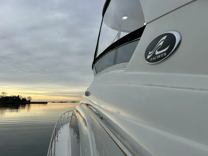 Slide: The Image of Sea Ray 52 Sedan Bridge 2008 - 5