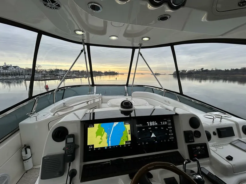 Slide: The Image of Sea Ray 52 Sedan Bridge 2008 - 7