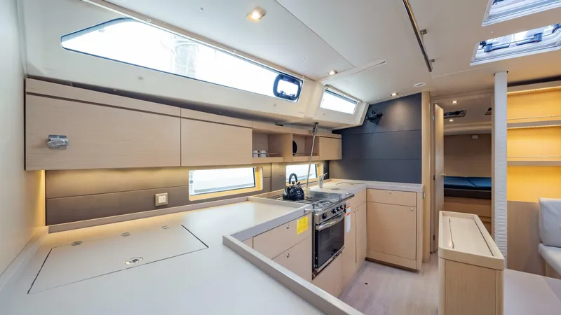 Slide: The Image of Beneteau 46.1 2020 - 35