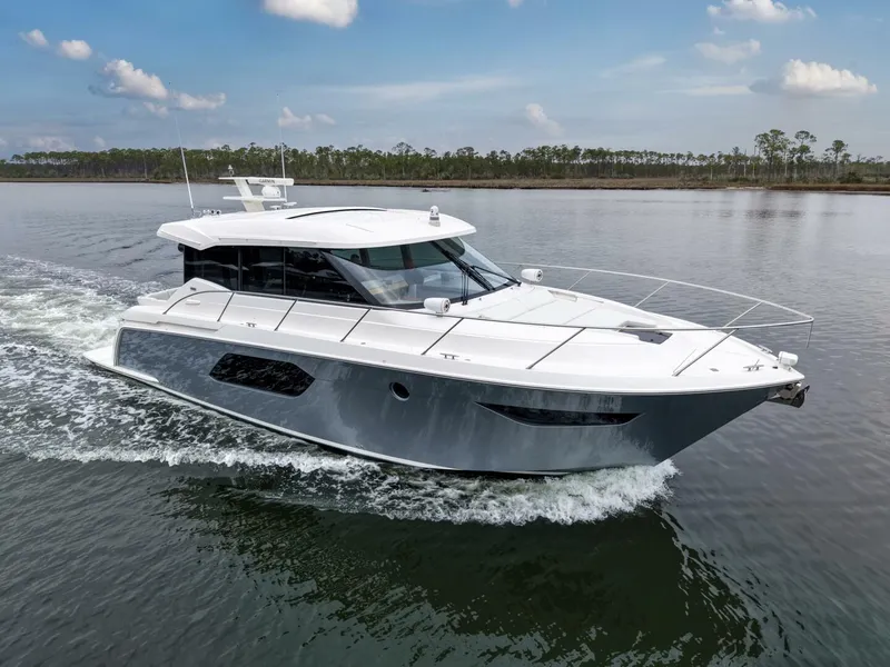 The Image of Tiara C49 Coupe 2019 - 0