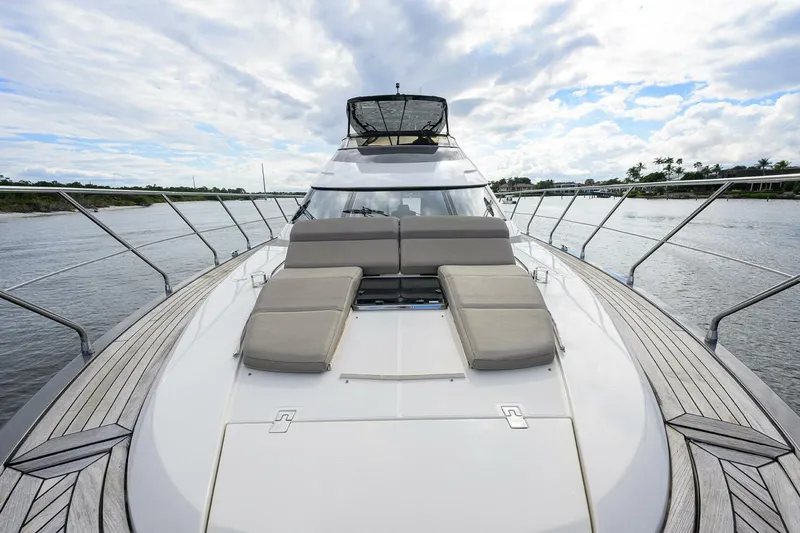 Slide: The Image of Marquis 660 Sport Yacht 2016 - 37
