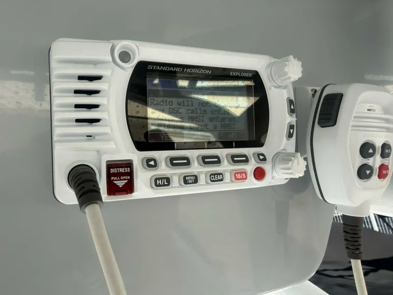 Slide: The Image of Aquasport 2500 Center Console 2021 - 28