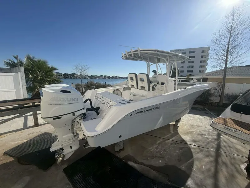 Slide: The Image of Aquasport 2500 Center Console 2021 - 6