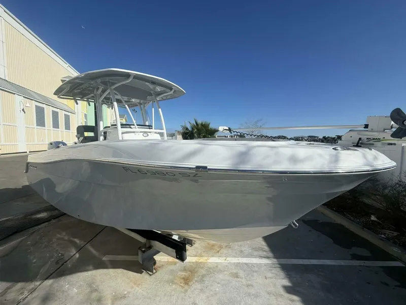 Slide: The Image of Aquasport 2500 Center Console 2021 - 7