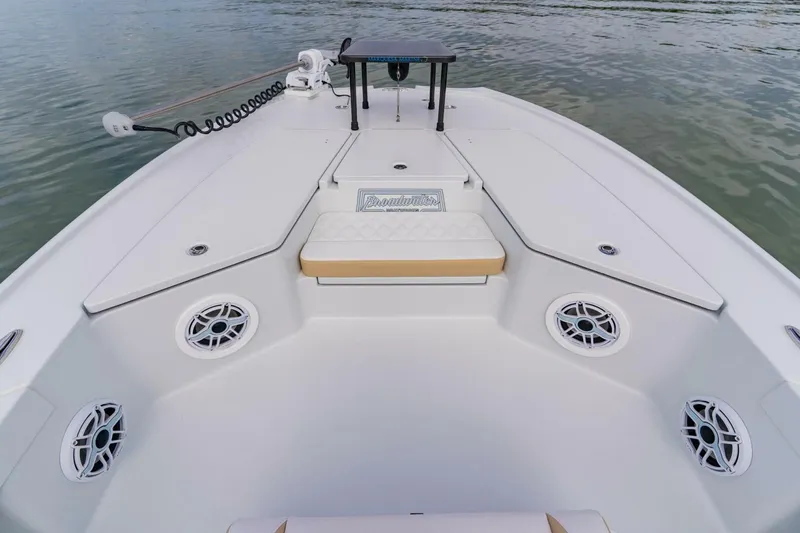 Slide: The Image of Broadwater Boatworks 25 Bay Cat 2026 - 17