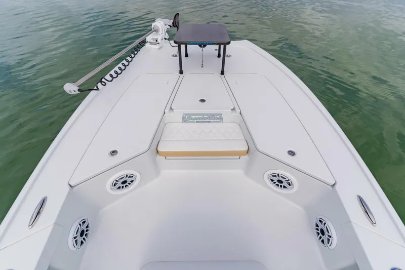 Slide: The Image of Broadwater Boatworks 25 Bay Cat 2026 - 20