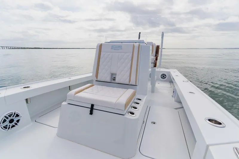 Slide: The Image of Broadwater Boatworks 25 Bay Cat 2026 - 21