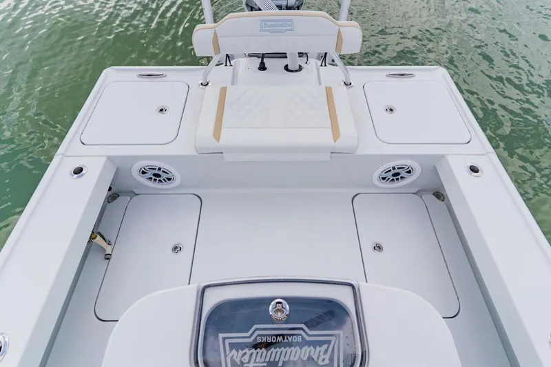 Slide: The Image of Broadwater Boatworks 25 Bay Cat 2026 - 31