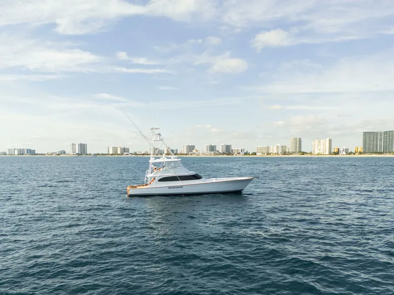 Slide: The Image of Merritt Yachts 72 Sportfish Convertible 2007 - 3