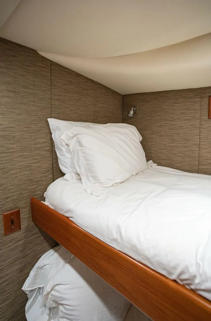 Slide: The Image of Merritt Yachts 72 Sportfish Convertible 2007 - 31