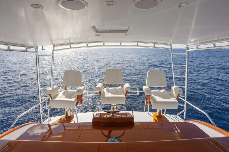 Slide: The Image of Merritt Yachts 72 Sportfish Convertible 2007 - 38